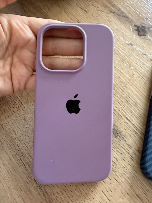 Чехлы для Iphone 15 pro 2  шт