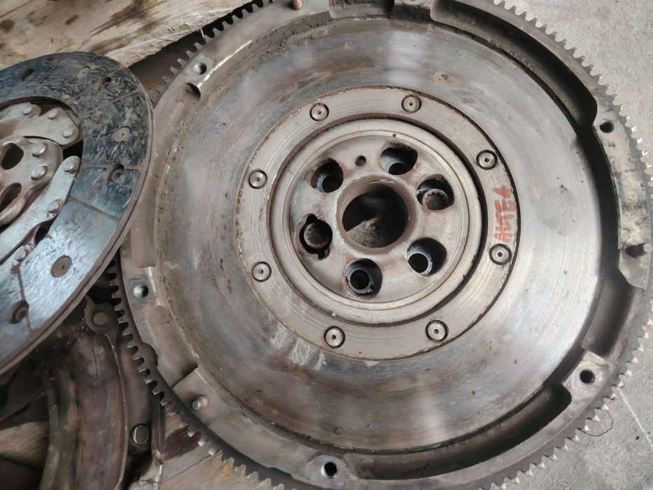 Комплект съединител с маховик за 1.9 тди 105 к.с. / VW Audi Skoda Seat