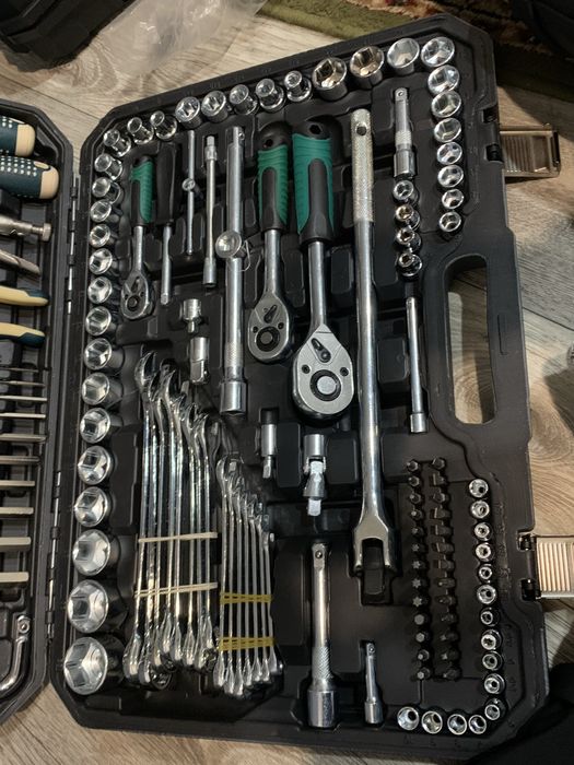 Набор ключей маленький