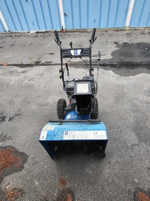 Продавам Бензинов Роторен снегорин