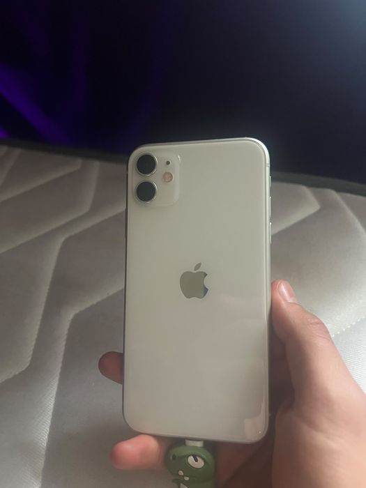 Продам IPhone 11