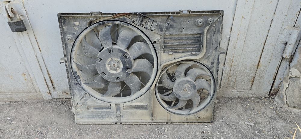 3 Радиатора в комплекте с вентилятором на VW  Touareg
