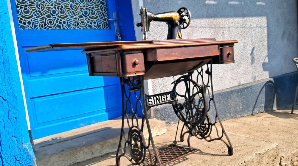 Mașină de cusut Singer- Vintage
