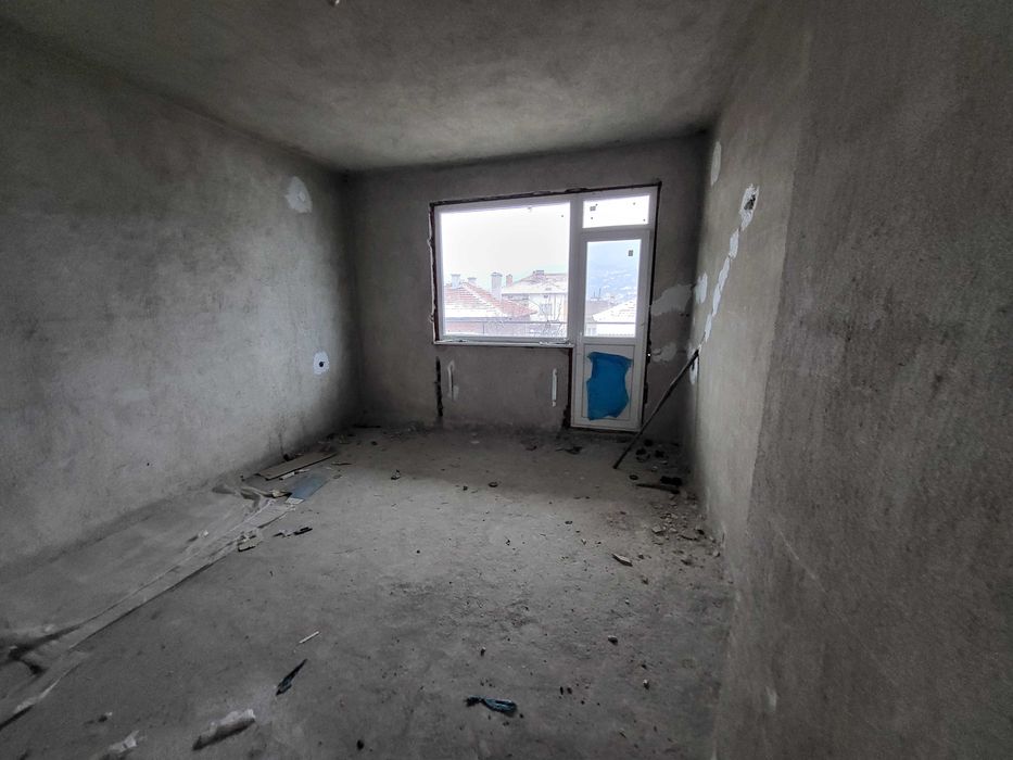 Продава се Къща в Пещера - 500 кв.м за 194 €/кв.м - Снимка #5