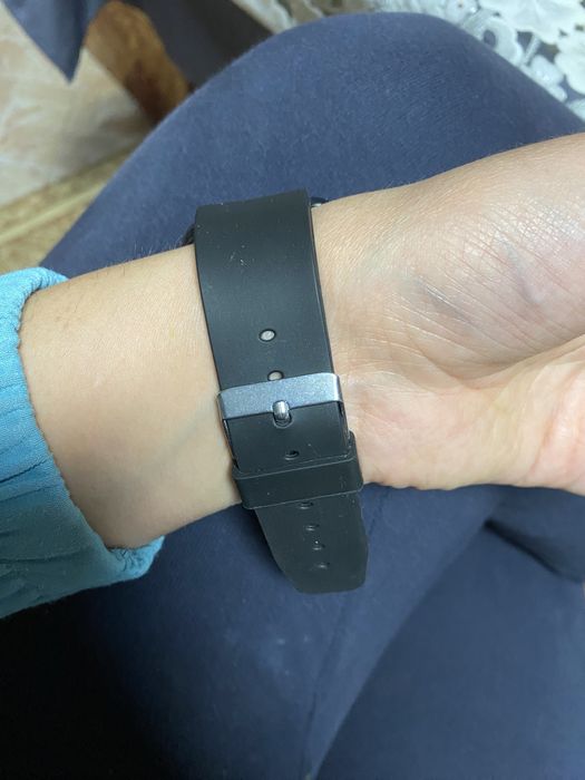 Чисто  нов Смарт часовник