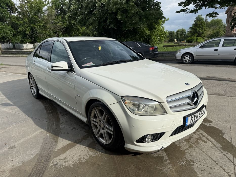 На части w204 Mercedes C220 cdi 651/ Автомат 5G  AMG Пакет