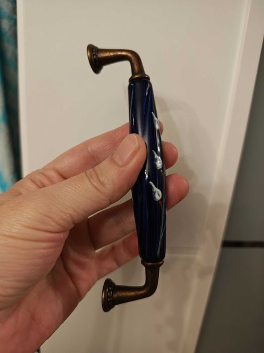 13 броя нови порцеланови дръжки