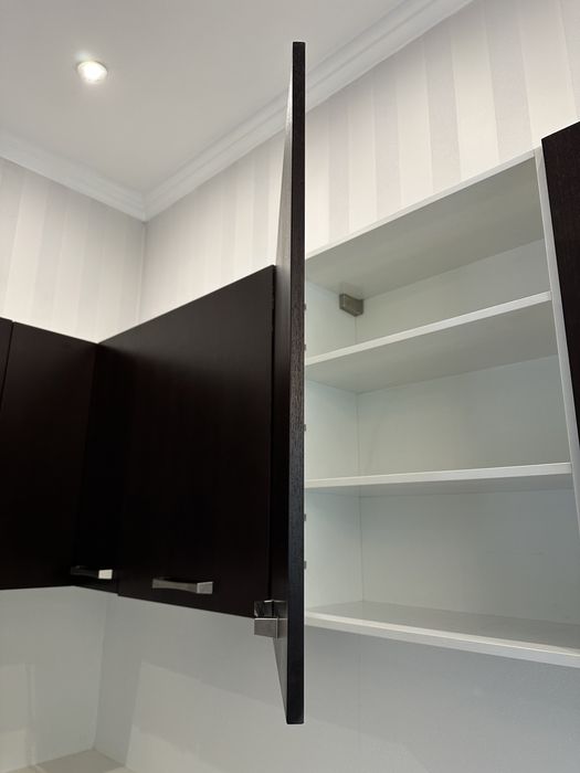 Продам кухню с техникой 4,7 м
