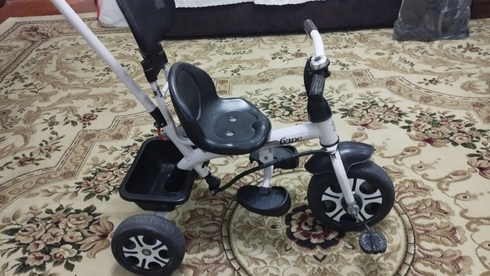 Детский трёхколёсный велосипед