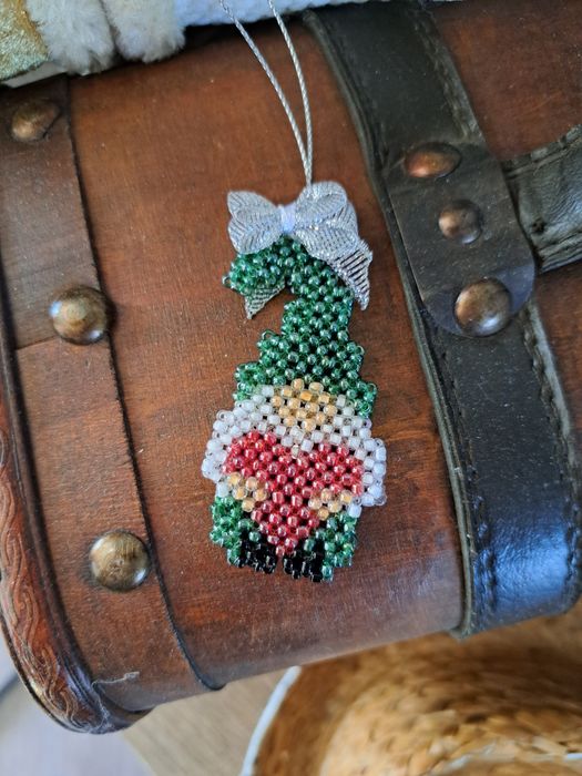 Коледни играчки от мъниста