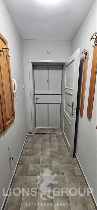 Продава се Двустаен апартамент в Варна, Зимно кино Тракия - 64 кв.м за 1036 €/кв.м - Снимка #9