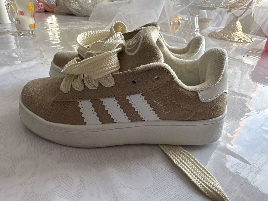 Кроссовки адидас 33размер