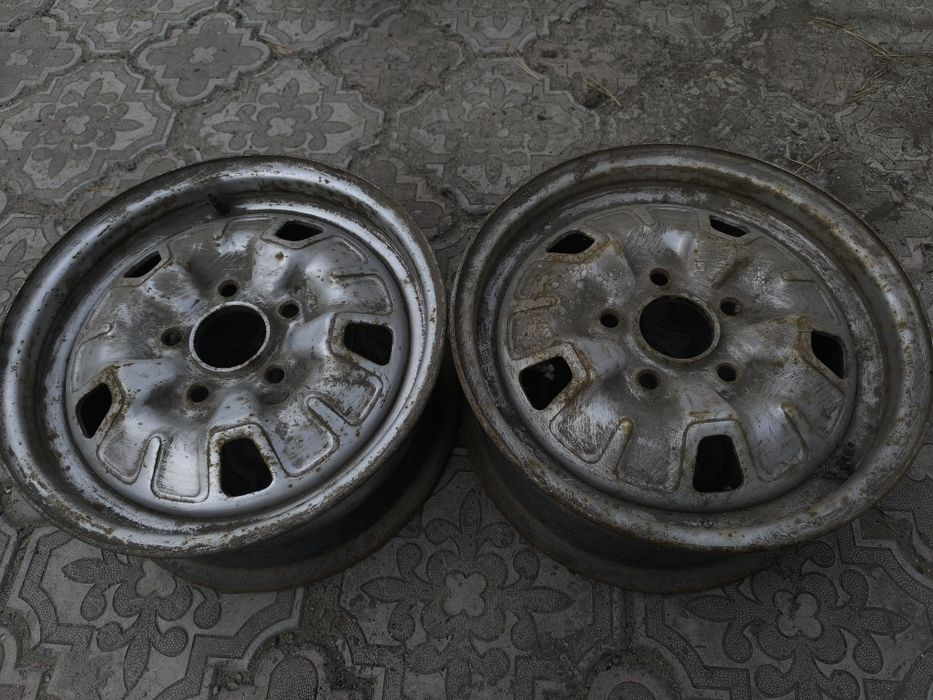 Продам диски 2 шт