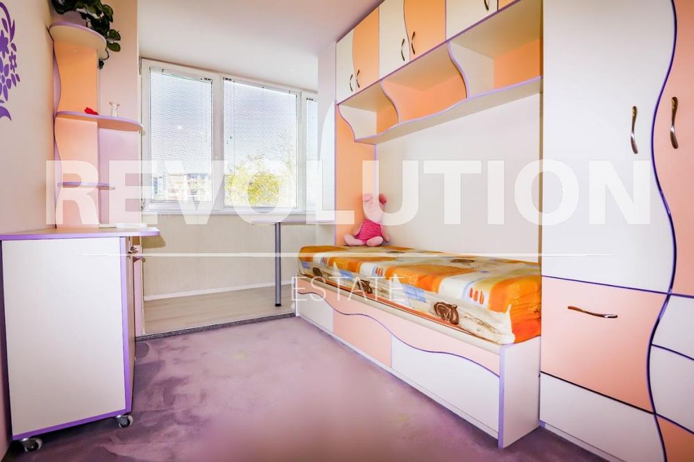 Дава се под наем Четиристаен апартамент в Варна, Чайка - 130 кв.м за 700 € - Снимка #9