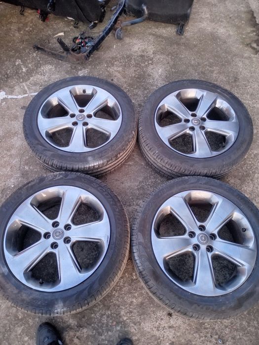 18ки  гуми Pirelli 215/55/18