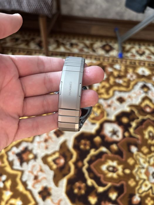 Продам смарт-часы Huawei Watch GT 5 Pro