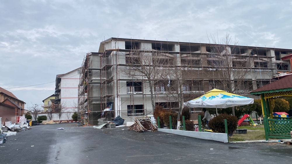 Închiriem Schela Metalică