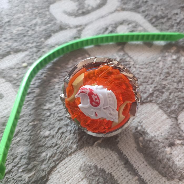 Продаются б/у игрушки инфинити надо