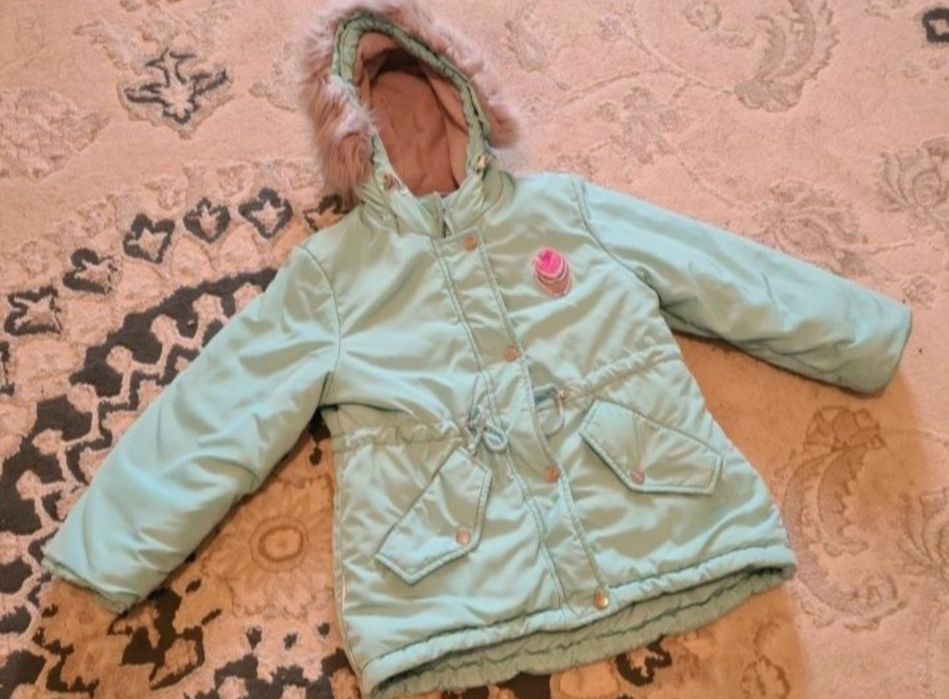 Куртка зимния для девочек