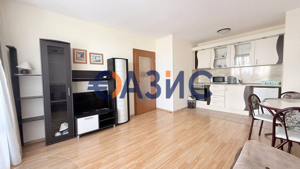 Продава се Двустаен апартамент в Свети Влас - 78 кв.м за 654 €/кв.м - Снимка #10
