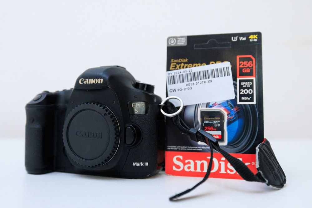 Canon EOS 5D MARK III + 256 GB SanDisk Extreme Pro НОВА