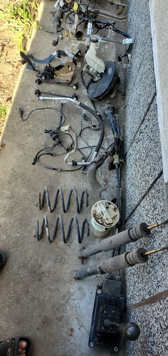 Нисан Ноте на части