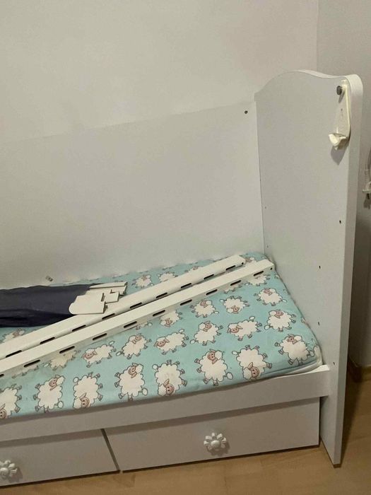 Бебешко легло-люлка с подвижна решетка