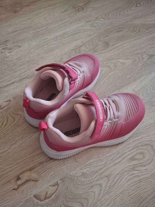 Детски маратонки за момиче