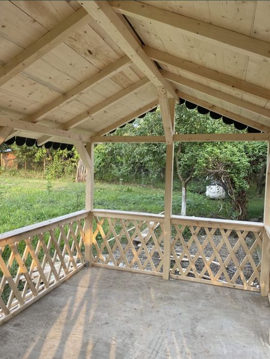 Vând foișoare din lemn