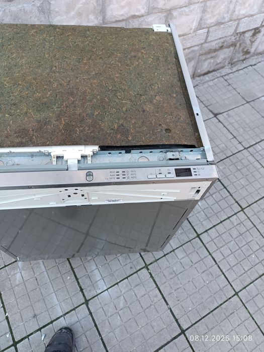 Съдомиялна miele за пълно вграждане