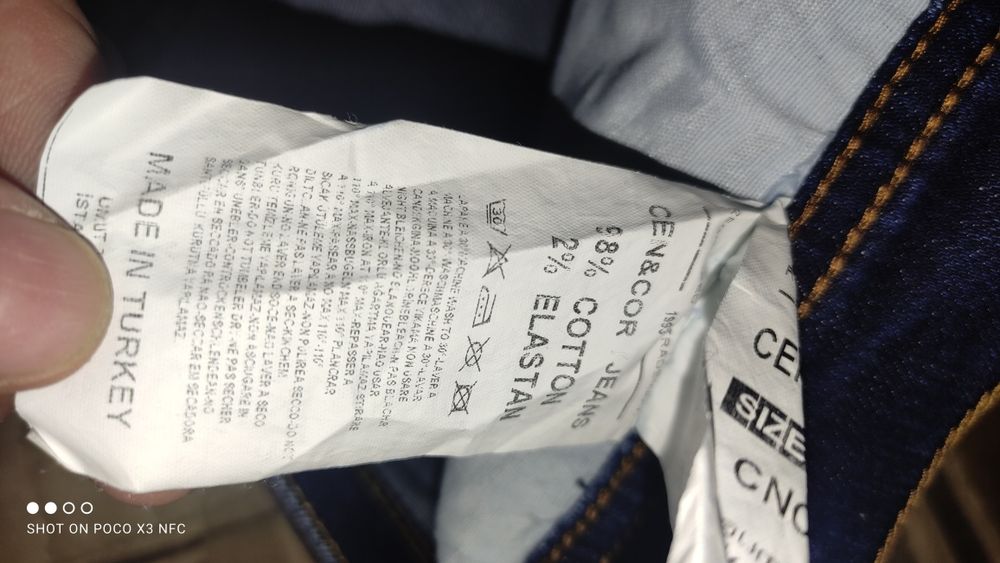 Продам осенние плотные фирменные турецкие джинсы.