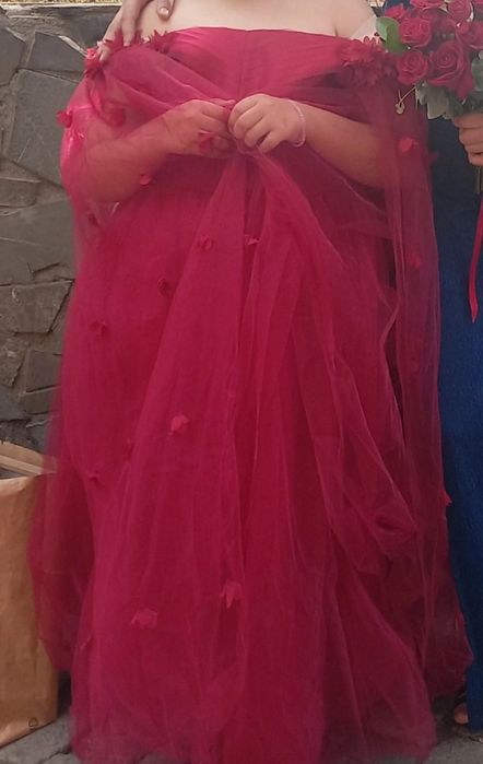 Rochie elegantă purtată o singură dată