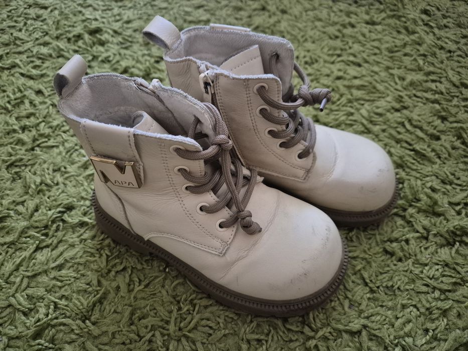 Детски кожени  ботички