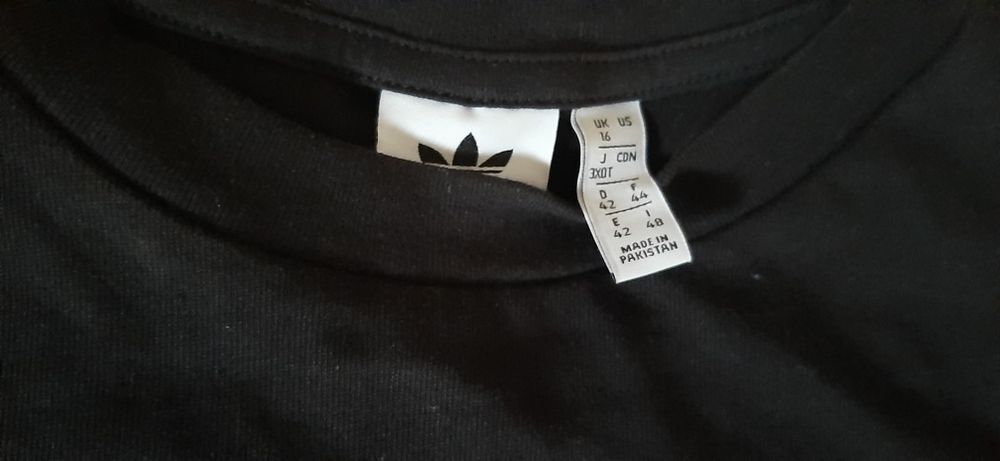 Tricou Adidas S-M ca nou, negru