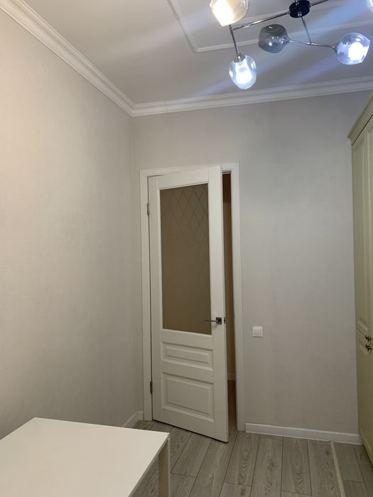 Поклейка обоев поофессинально