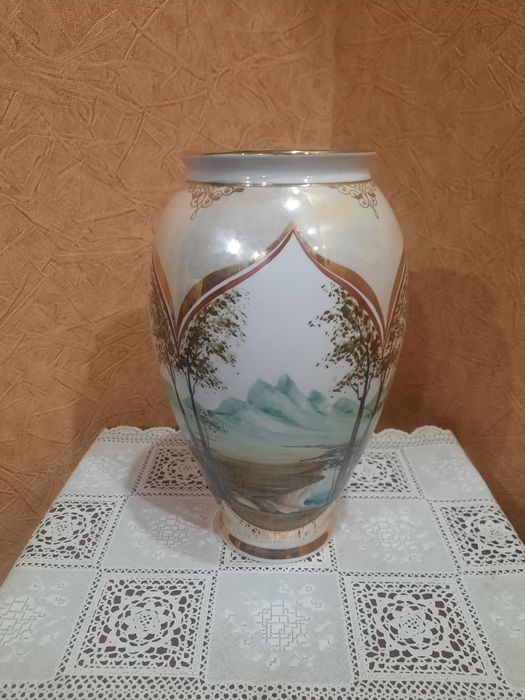 Роскошная, фарфоровая ваза, винтаж, клеймо 1980гг., ручная авторская р