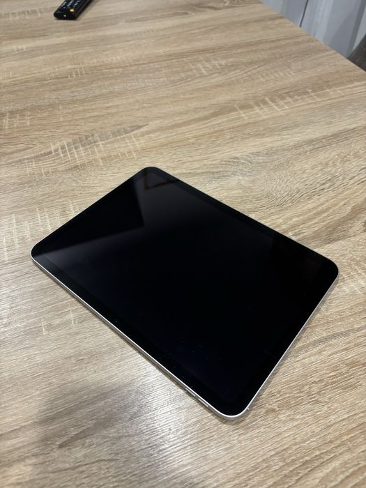 iPad 10th generation 64GB