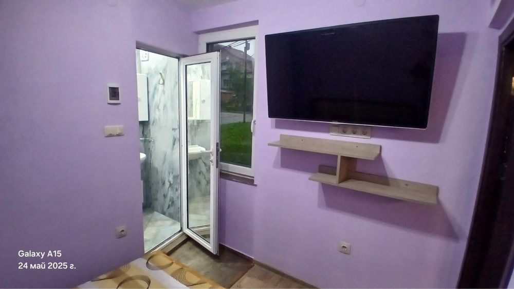 Дава се под наем Двустаен апартамент в Перник, Център - 32 кв.м за 306 € - Снимка #4