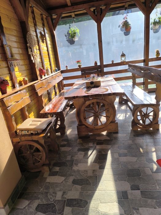 Masă rustică terasă