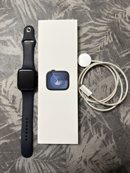 Apple Watch 9 45mm M/L GPS