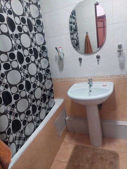 Юнусобод туманида  2 хонали квартира сотилади