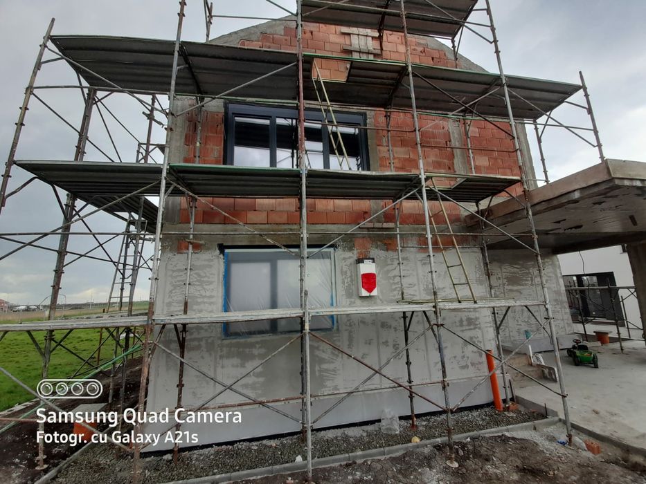 Închiriez schela metalica,  popi metalici reglabili,  panouri doka,