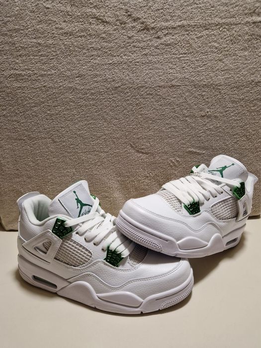 Retro 4 Metalic green