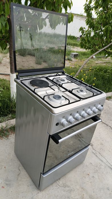 Ферре газ плита.