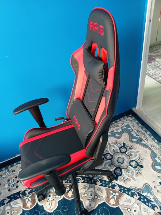 Продаётся компьютерное кресло