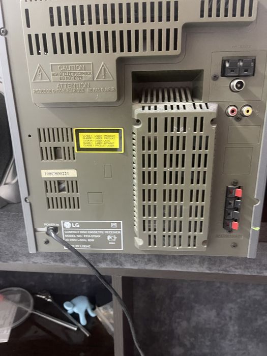 Магнитофон LG продам