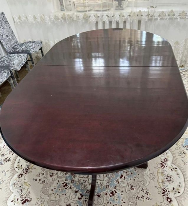 Гостинный столсатылады.