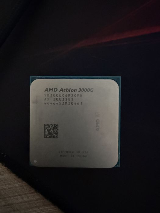 Продам процессор athlon 3000g