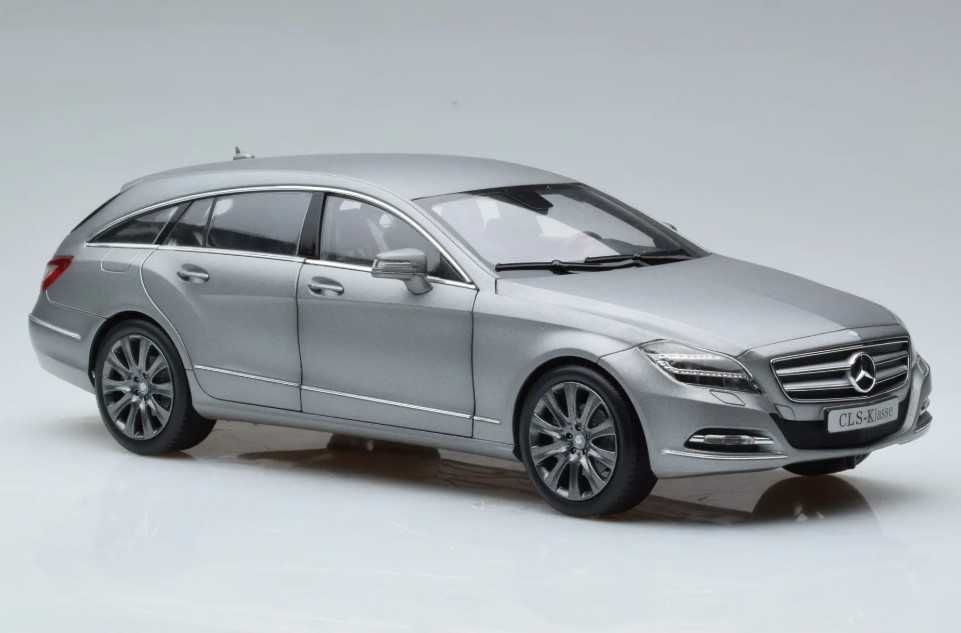 Macheta metalica - Mercedes-Benz CLS-Class 2012, Gri,1:18 Norev.
