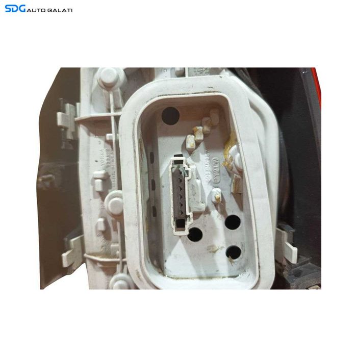 Stop Lampa Tripla Stanga de pe Aripa Caroserie Volkswagen Polo 9N 2002 - 2005 Cod 6Q6945095B 6Q6945111A [LR2278]